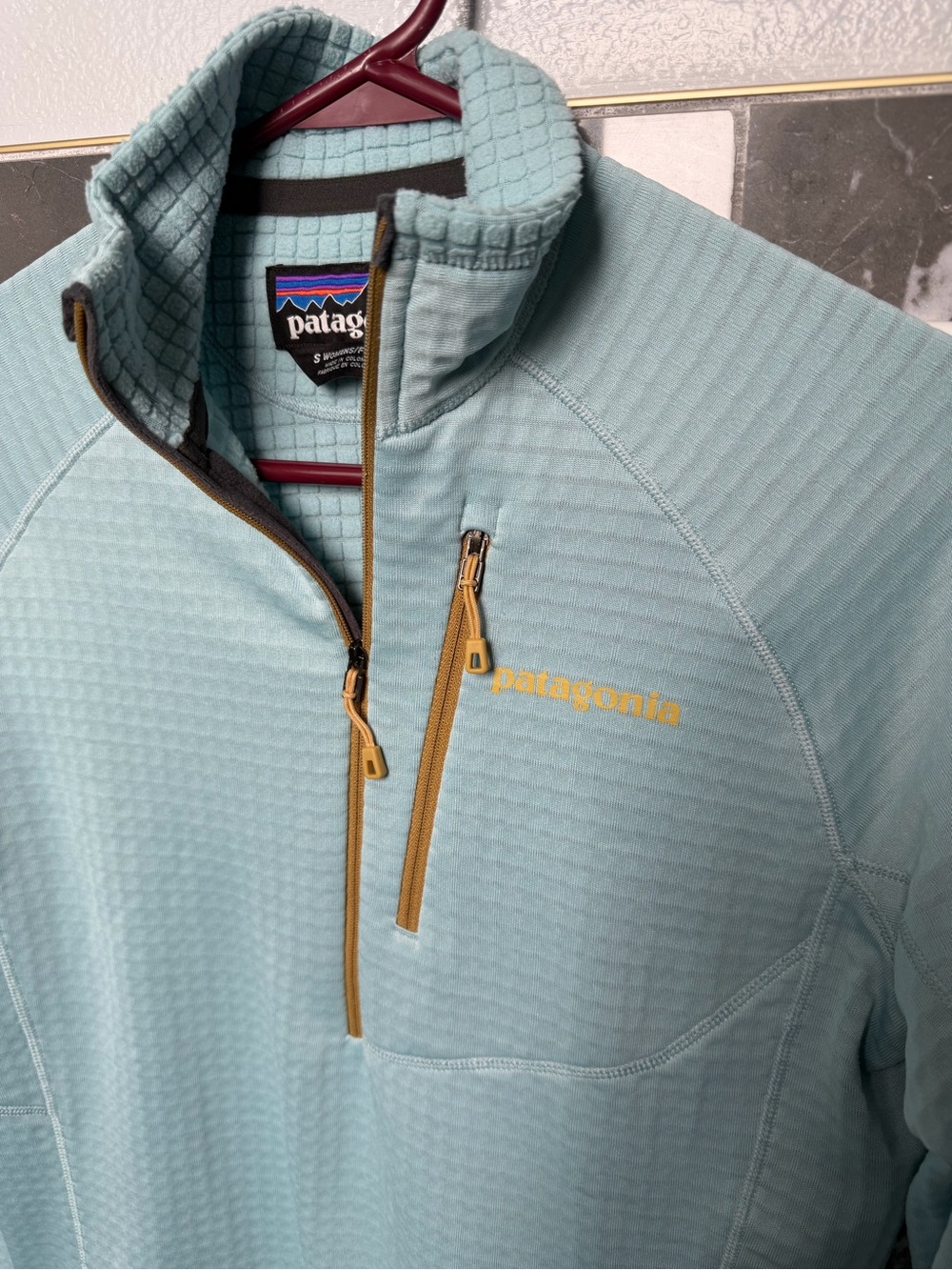 Patagonia R1 pullover - Picture 5 of 8